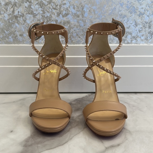 Christian louboutin heels - Picture 2 of 9